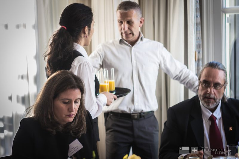 Desayuno de Trabajo con Ministro de Economía · fotografía 55